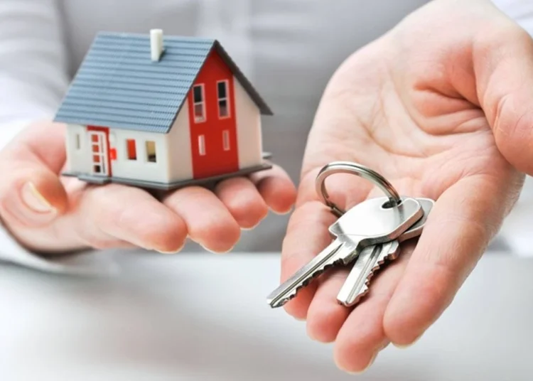 Bir Ev Neden Aylarca Satılamaz? İşte 5 Gizli Sebep!