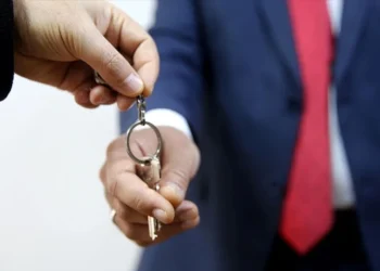 Gayrimenkul Alırken Fiyatı Düşürmenin 10 Yolu: İşte En Etkili Pazarlık Stratejileri!