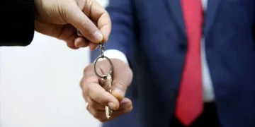 Gayrimenkul Alırken Fiyatı Düşürmenin 10 Yolu: İşte En Etkili Pazarlık Stratejileri!