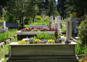 Ölen Kişinin Nerede Gömüleceğine Kim Karar Verir?