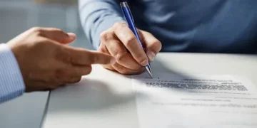 Mahkeme Beklemeden Kiracıyı Tahliye Etmenin En Hızlı Yolu: Tahliye Anlaşması