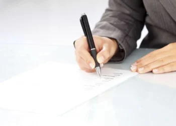 Sözleşmeden Cayma Halinde Emlakçı Komisyonu Ödenir mi?