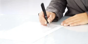 Sözleşmeden Cayma Halinde Emlakçı Komisyonu Ödenir mi?