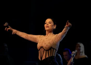 Aşkın Nur Yengi Kazancını Taşa Toprağa Yatırıyor!