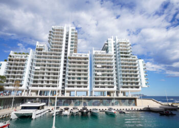 Monaco’da Rekor Satış: Ukrayna’nın En Zengini Tarihe Geçti