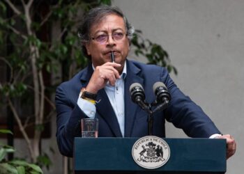 Kolombiya Cumhurbaşkanı: Emlak Vergisi Zenginlerden Daha Fazla Alınmalı