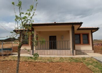 Köye Ev Yapma Hayali Gerçeğe Dönüşüyor: Güncel İmar ve Ruhsat Şartları