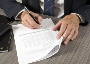 Hak Aramanın Resmi Yolu: İhtarname Nedir, Nasıl Hazırlanır?